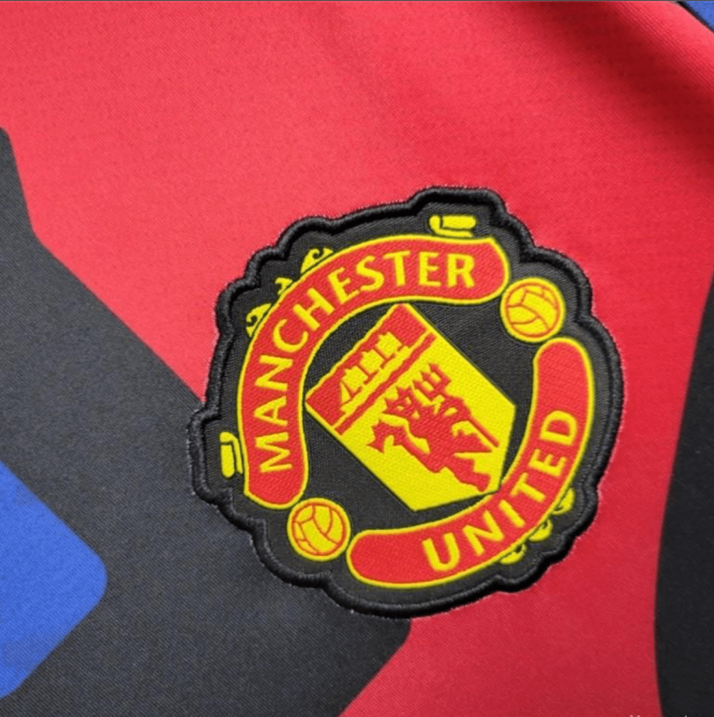 24/25 Manchester United Training Jersey