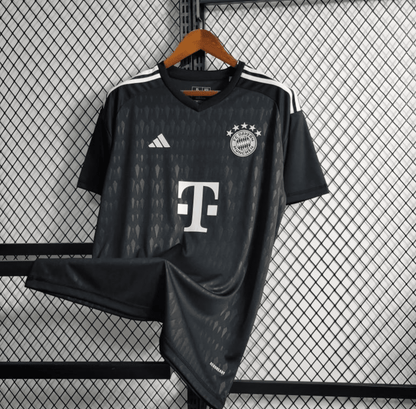 23/24 Bayern Munich Goalkeeper Black Jersey