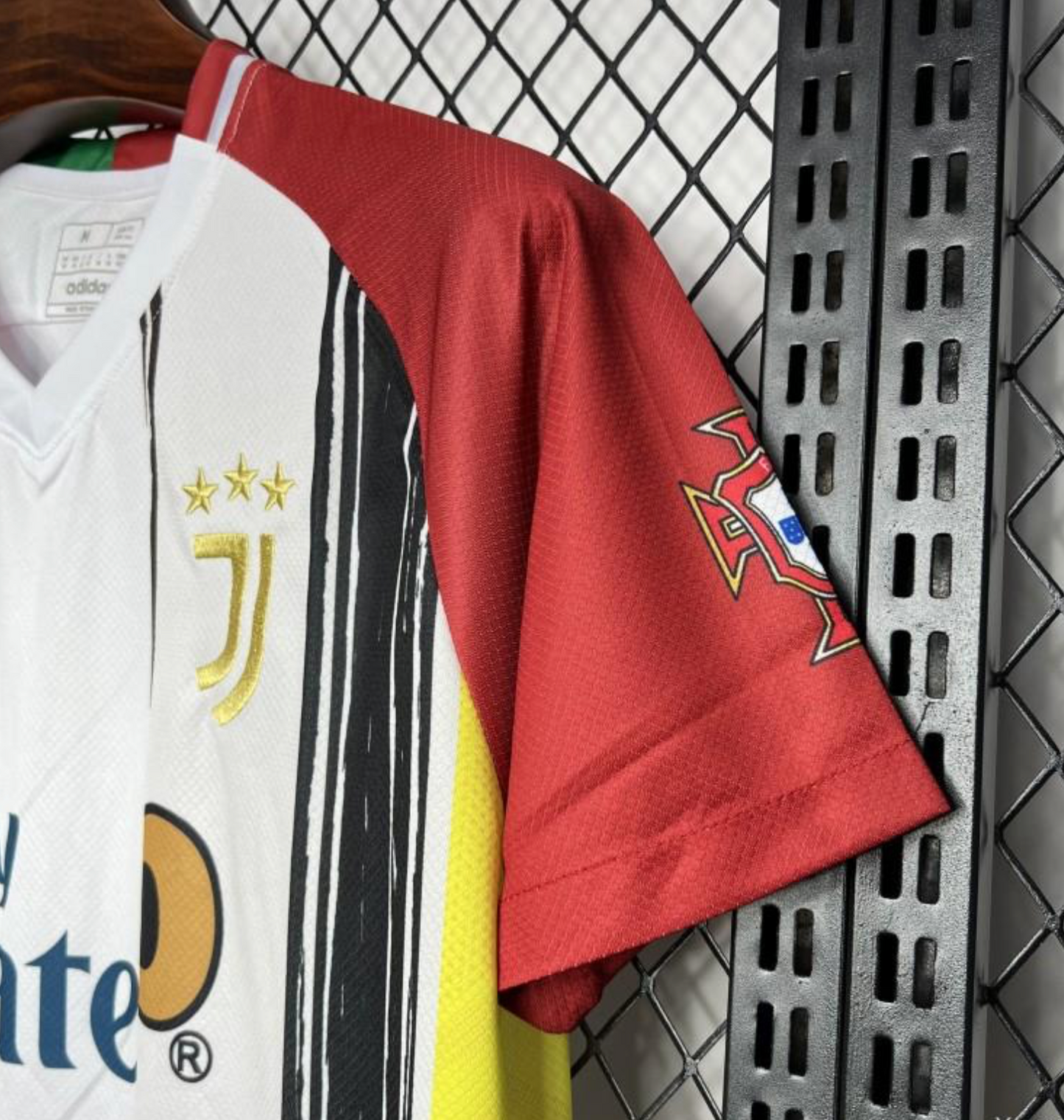 23/24 Juventus White/Red Special Jersey