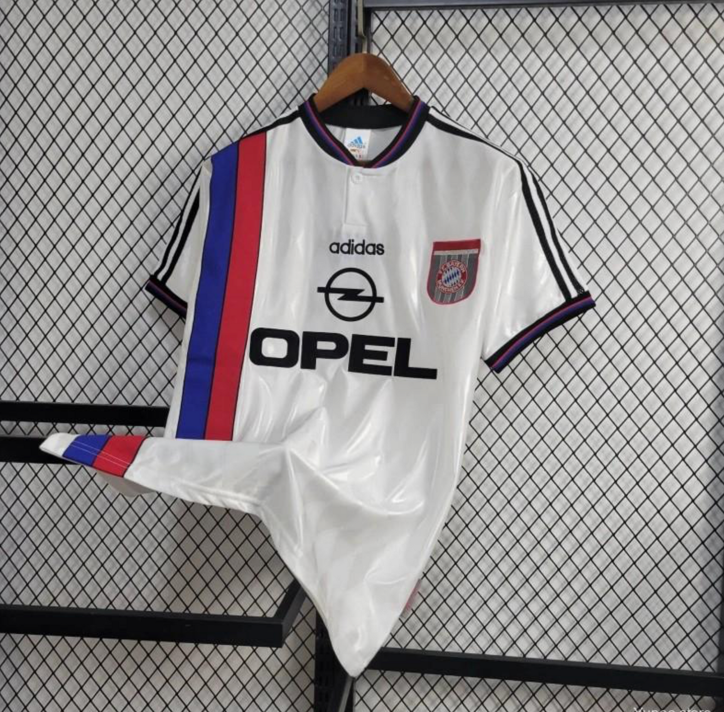 Retro 1996/98 Bayern Munich Away Jersey