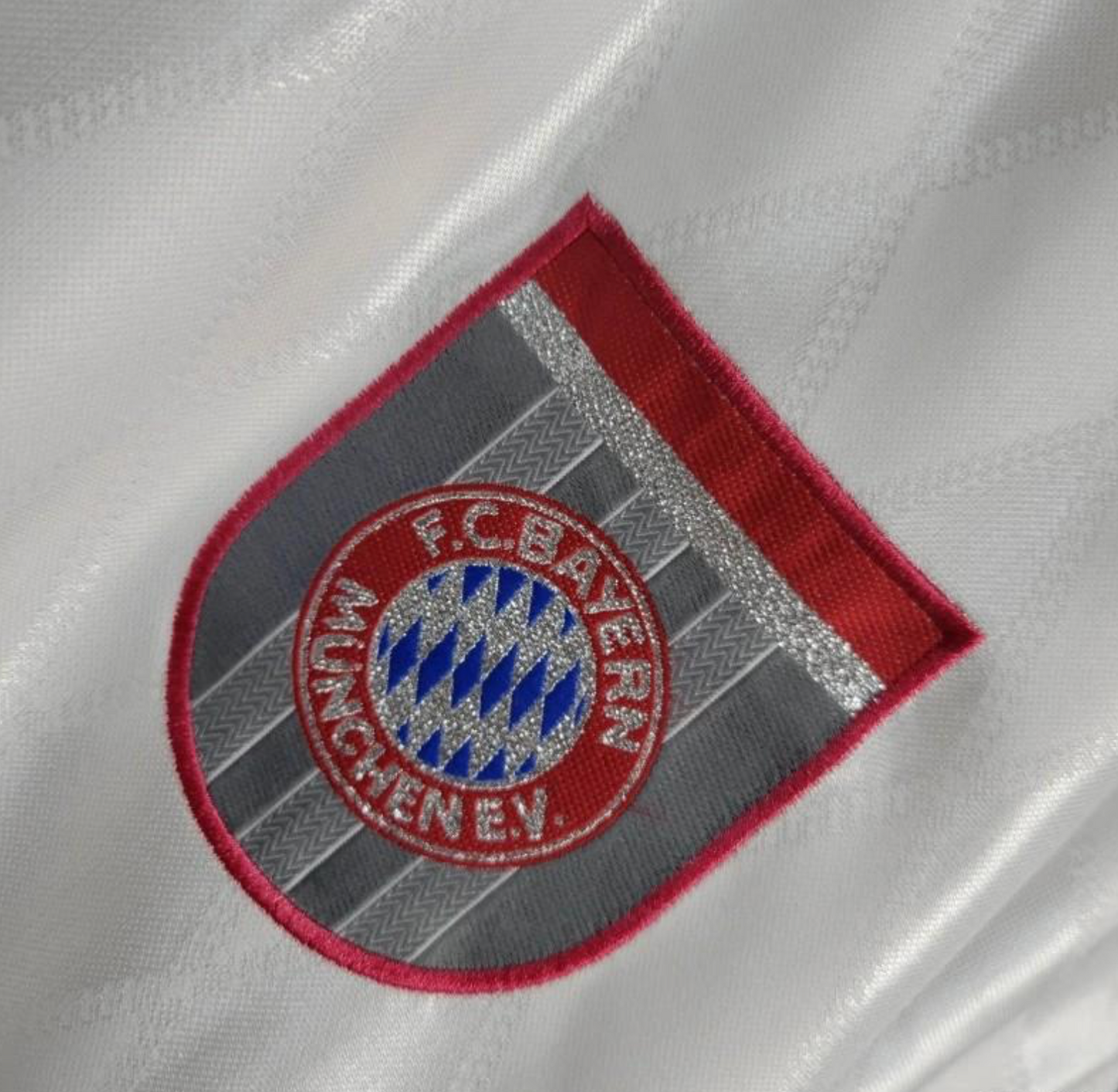 Retro 1996/98 Bayern Munich Away Jersey