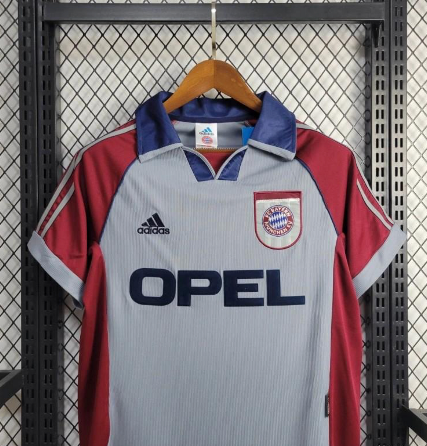 Retro 1998/99 Bayern Munich Away Jersey