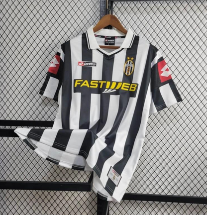 Retro 01/02 Juventus Home Jersey