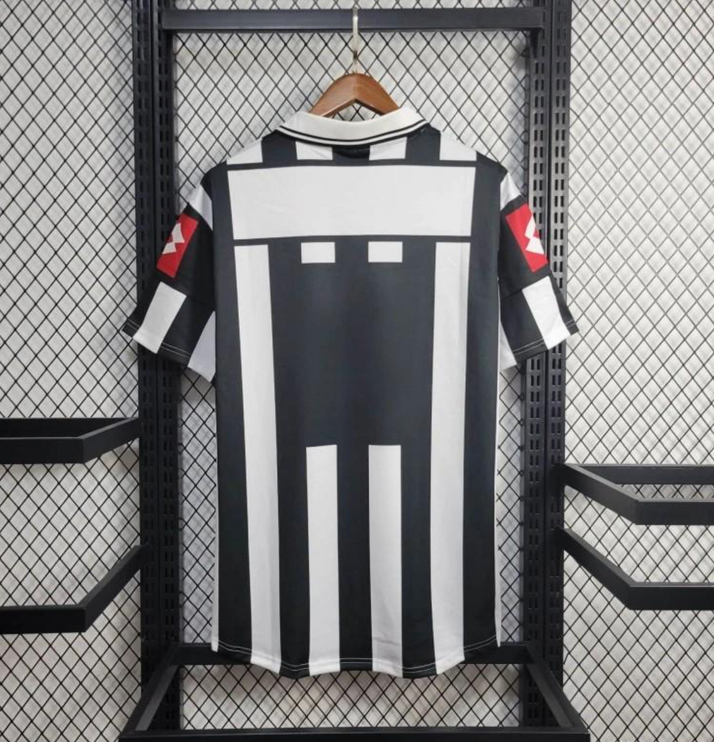 Retro 01/02 Juventus Home Jersey