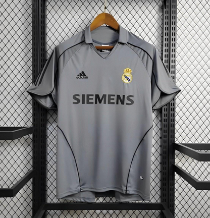 Retro 05/06 Real Madrid Third Grey Jersey