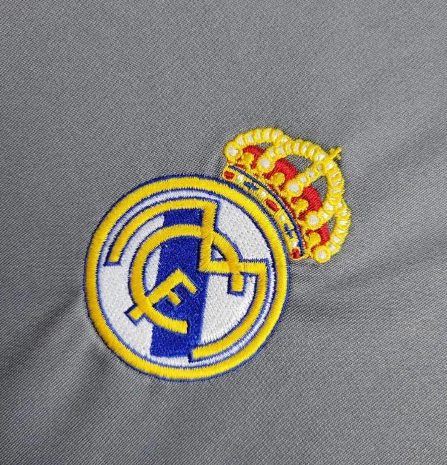 Retro 05/06 Real Madrid Third Grey Jersey