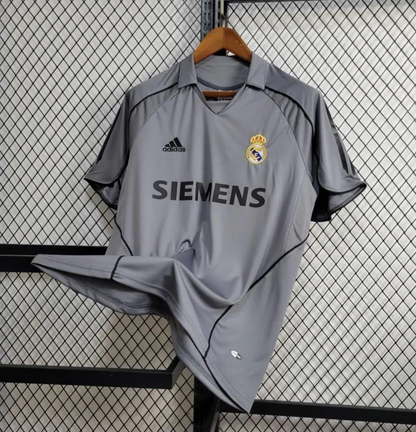 Retro 05/06 Real Madrid Third Grey Jersey