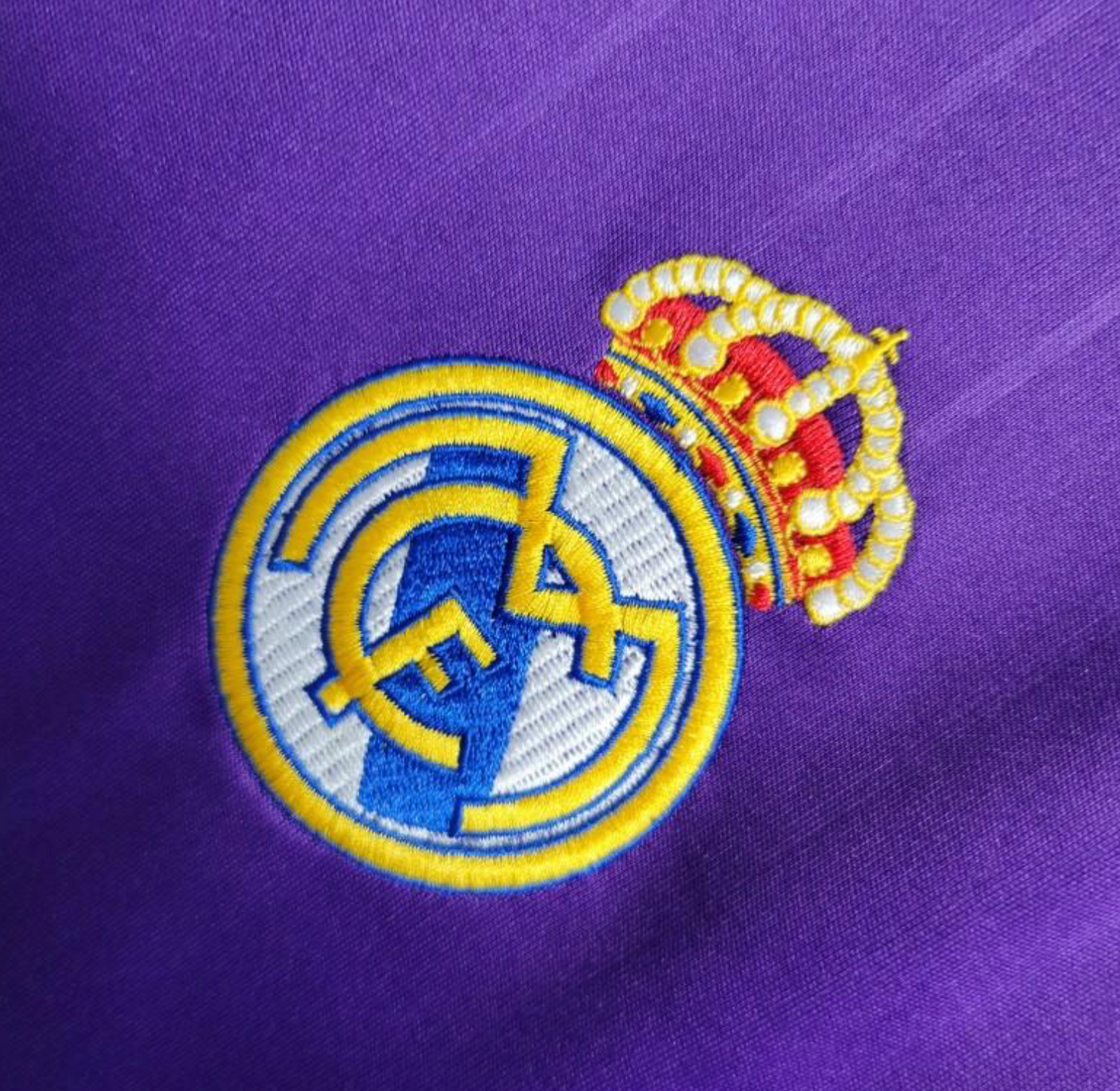 Retro 06/07 Real Madrid Third Purple Jersey