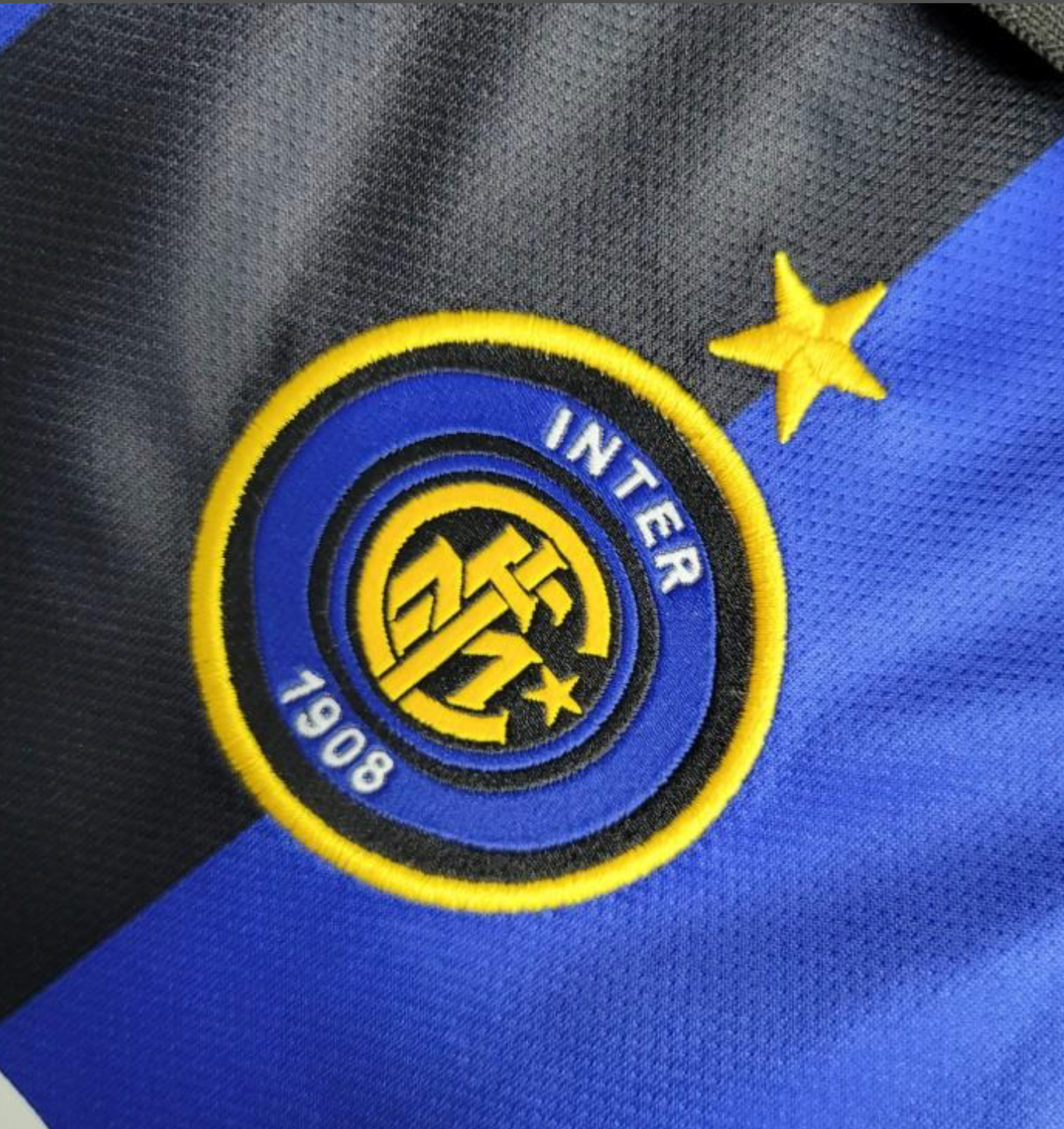 Retro 01/02 Inter Milan Home Jersey