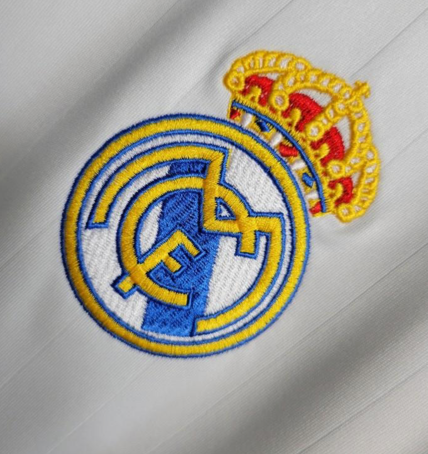 Retro 06/07 Real Madrid Home Jersey