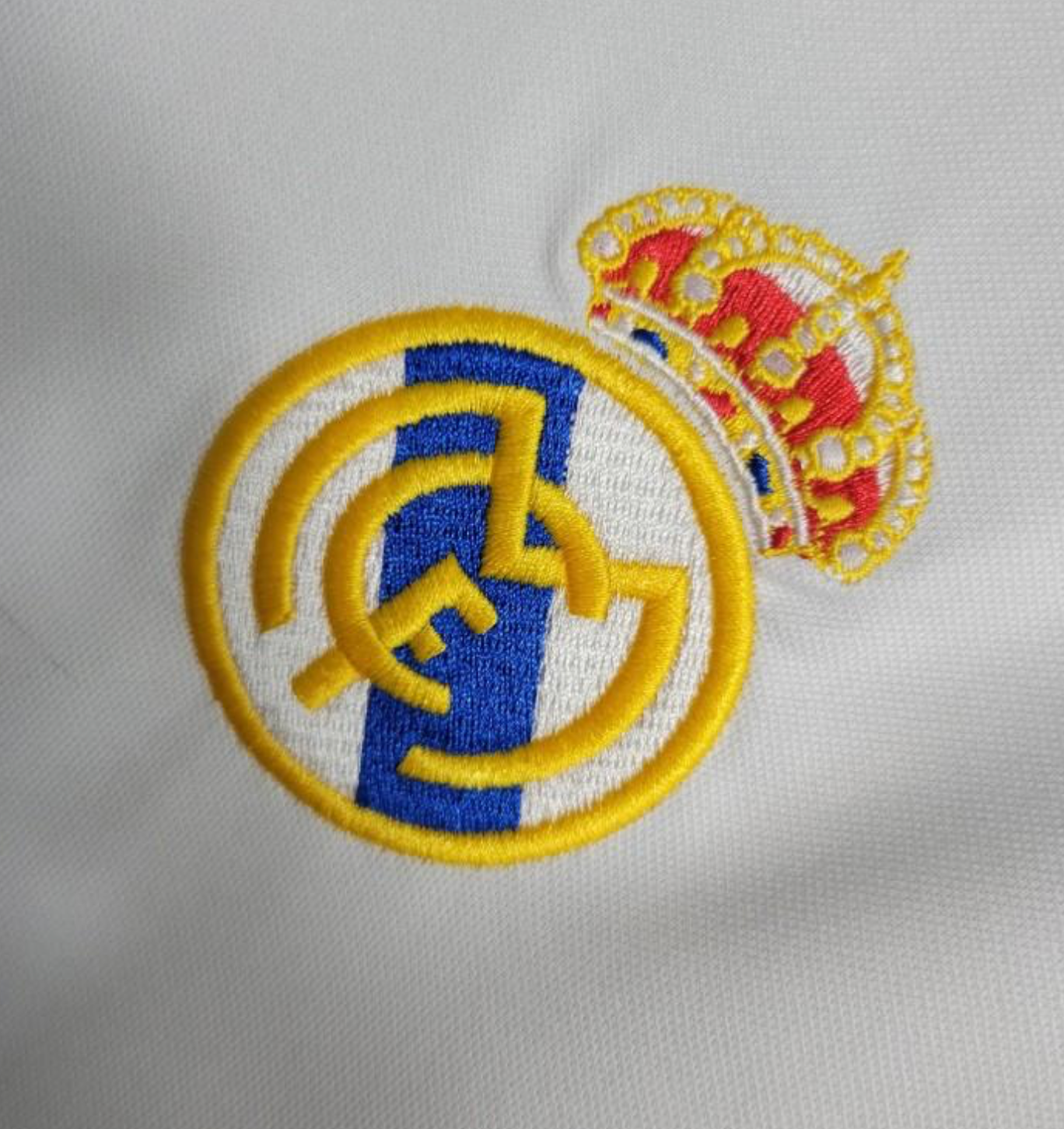 Retro 00/01 Real Madrid Home Jersey