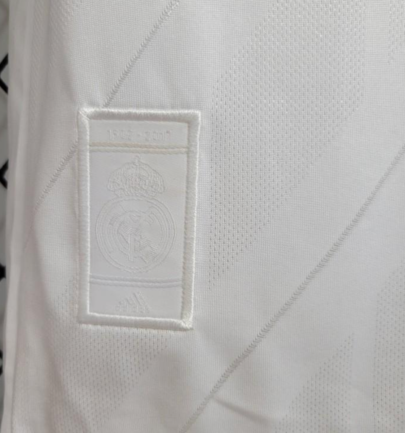 Retro 17/18 Real Madrid Home Jersey