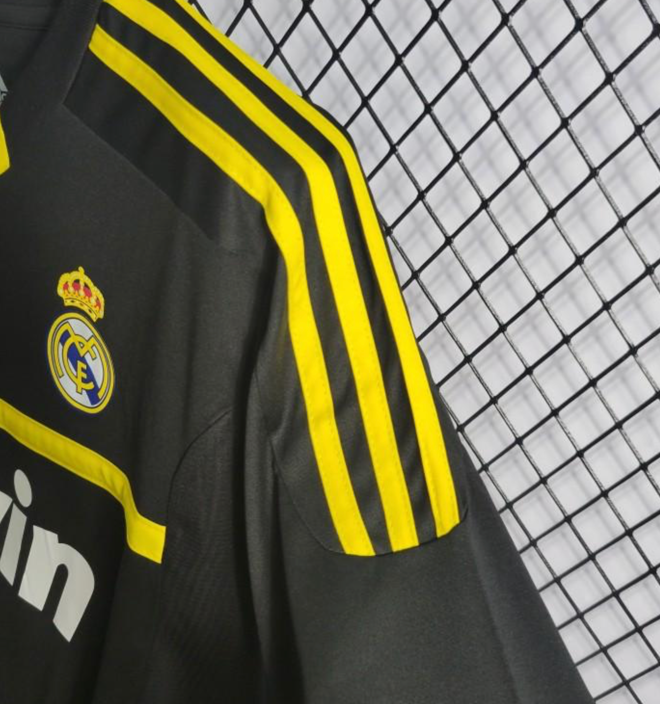 Retro 11/12 Real Madrid Black Goalkeeper Jersey