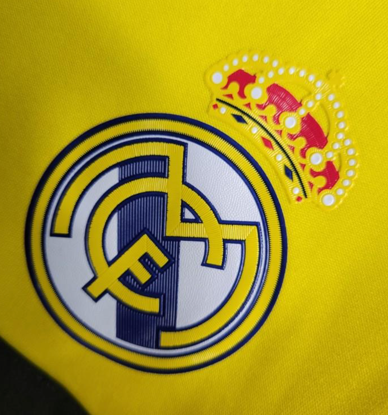 Retro 2011/12 Real Madrid Yellow Goalkeeper Jersey