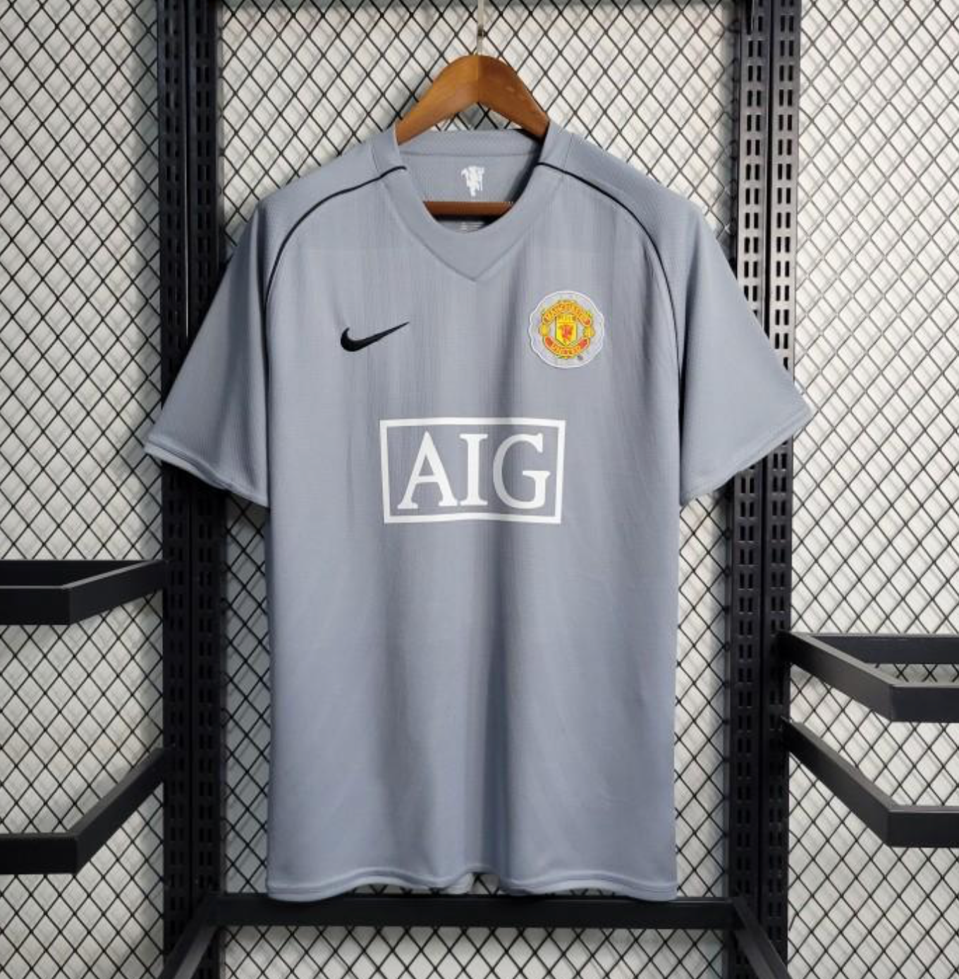 Retro 07/08 Manchester United Gray Goalkeeper Jersey