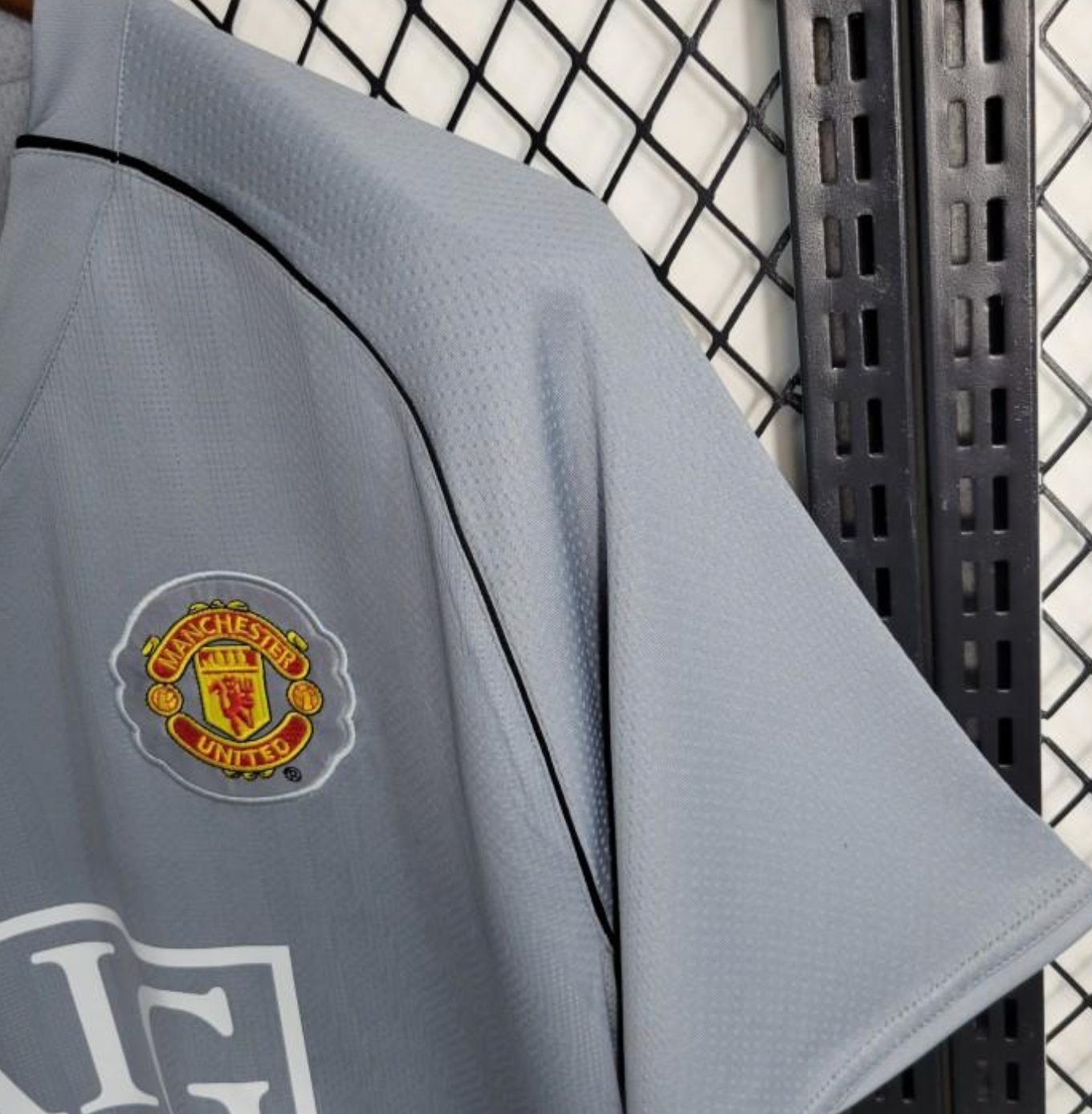 Retro 07/08 Manchester United Gray Goalkeeper Jersey