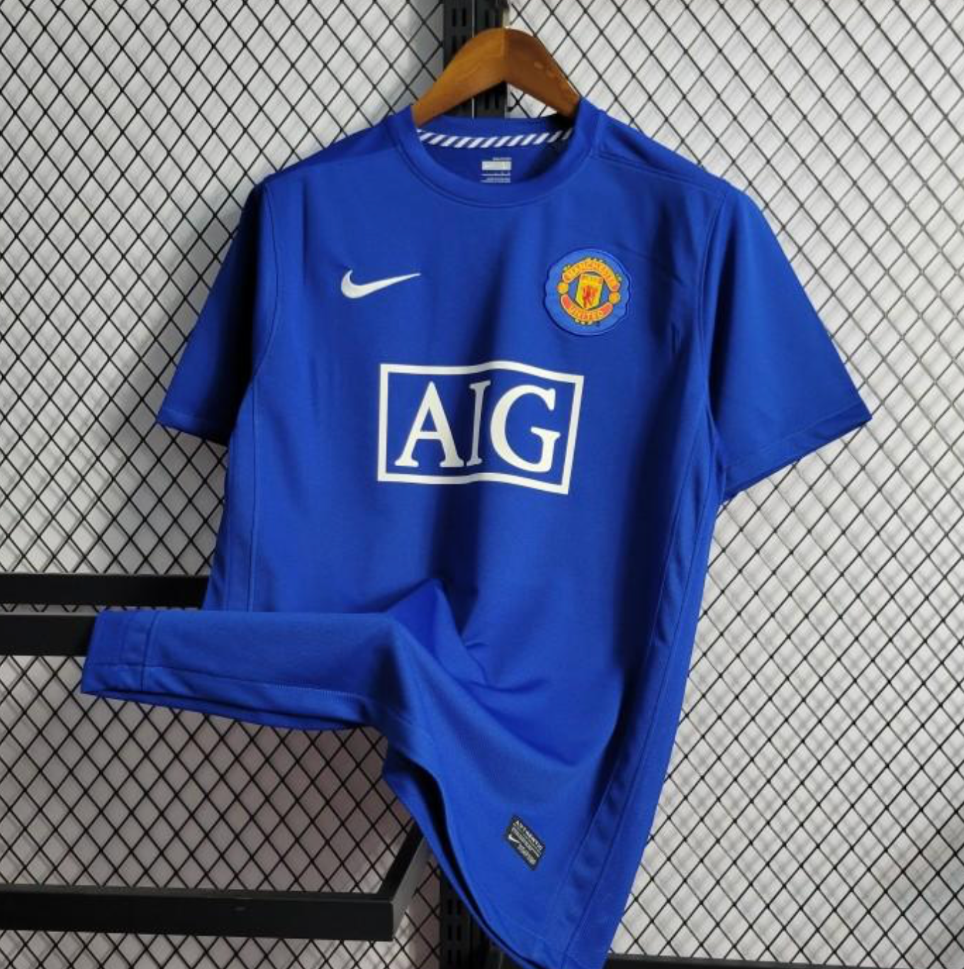 Retro 08/09 Manchester United Third Blue Jersey