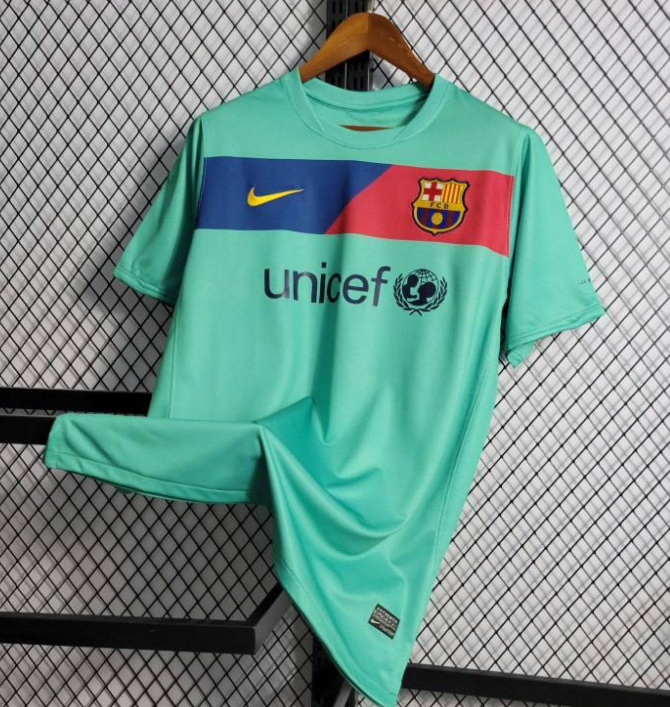 Retro 10/11 Barcelona Away Green Jersey