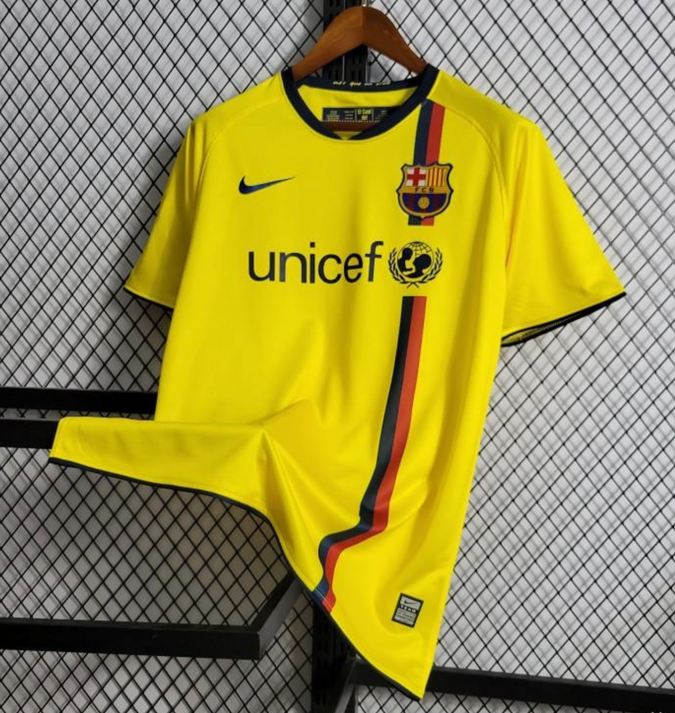 Retro 08/09 Barcelona Away Yellow Jersey