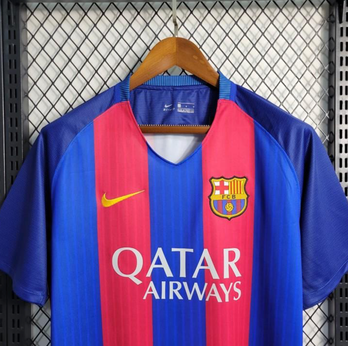 Retro 16/17 Barcelona Home Soccer Jersey