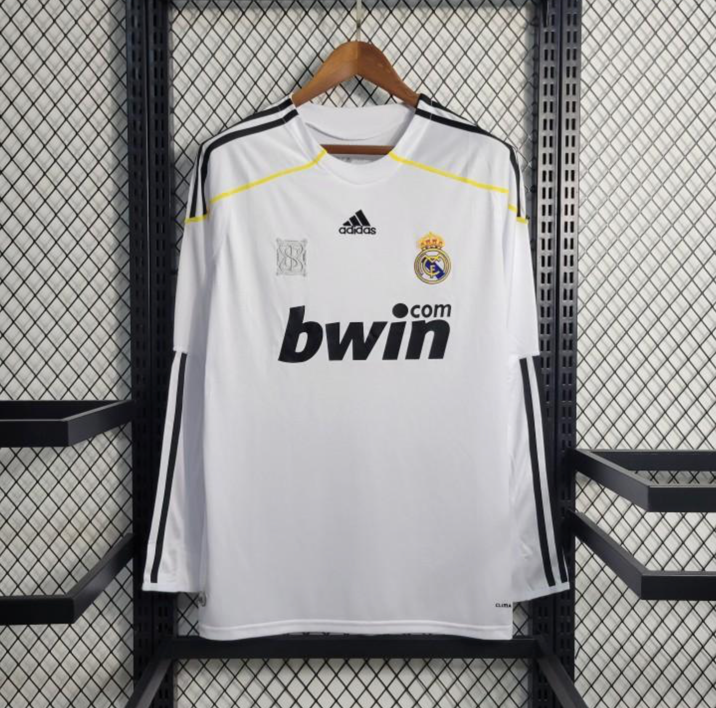 Retro Long Sleeve 09/10 Real Madrid Home Jersey