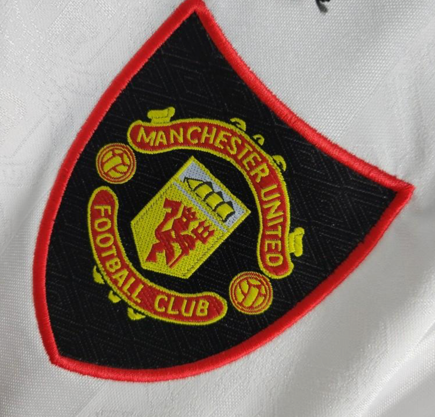 Retro 97/99 Manchester United White Jersey