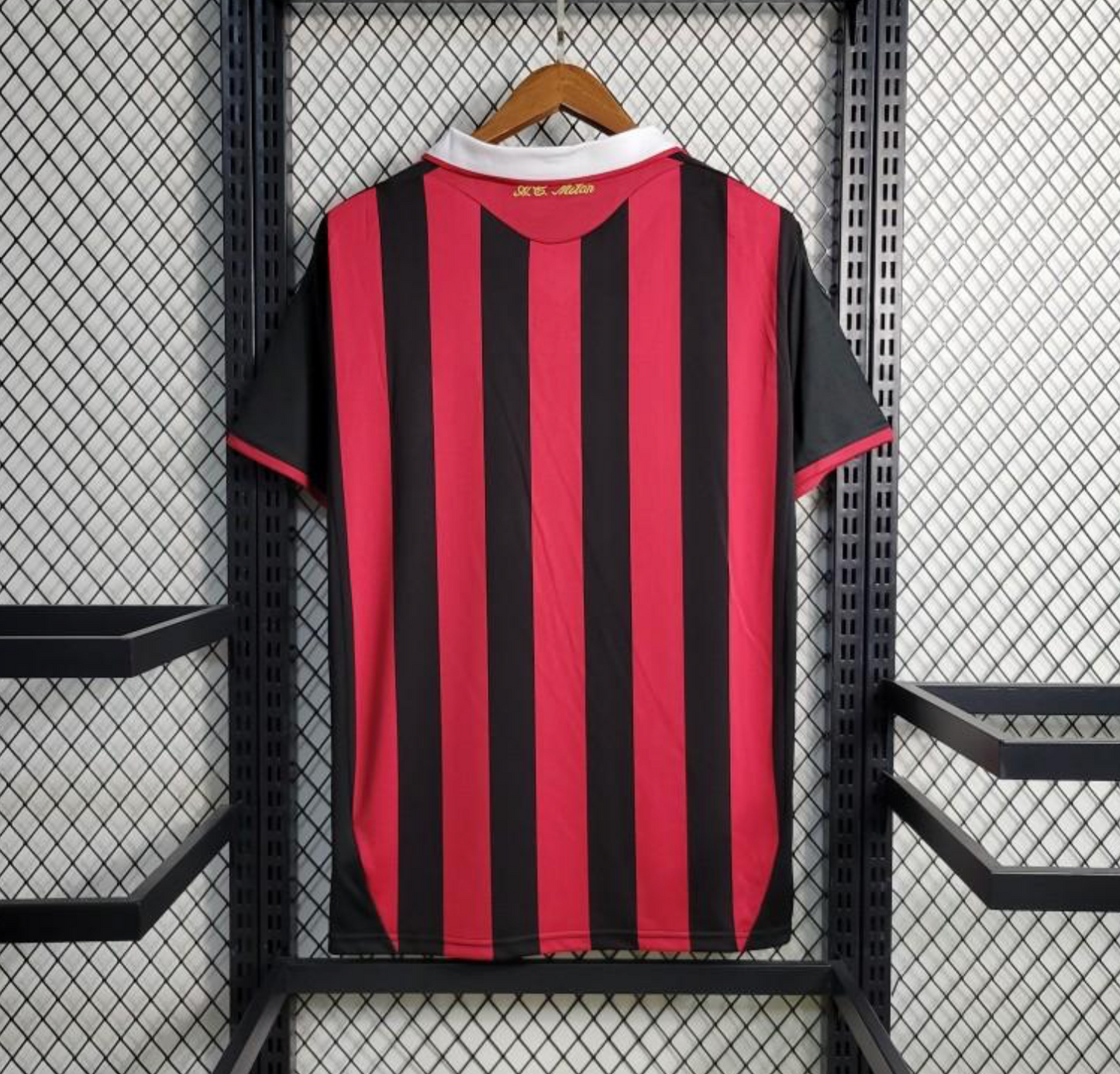 Retro 2009/10 AC Milan Home Jersey