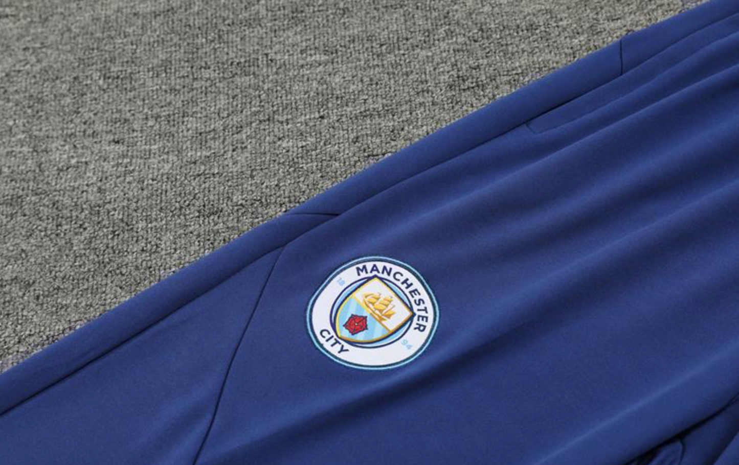 24/25 Manchester City Light Blue Half Zipper Jacket + Long Pants