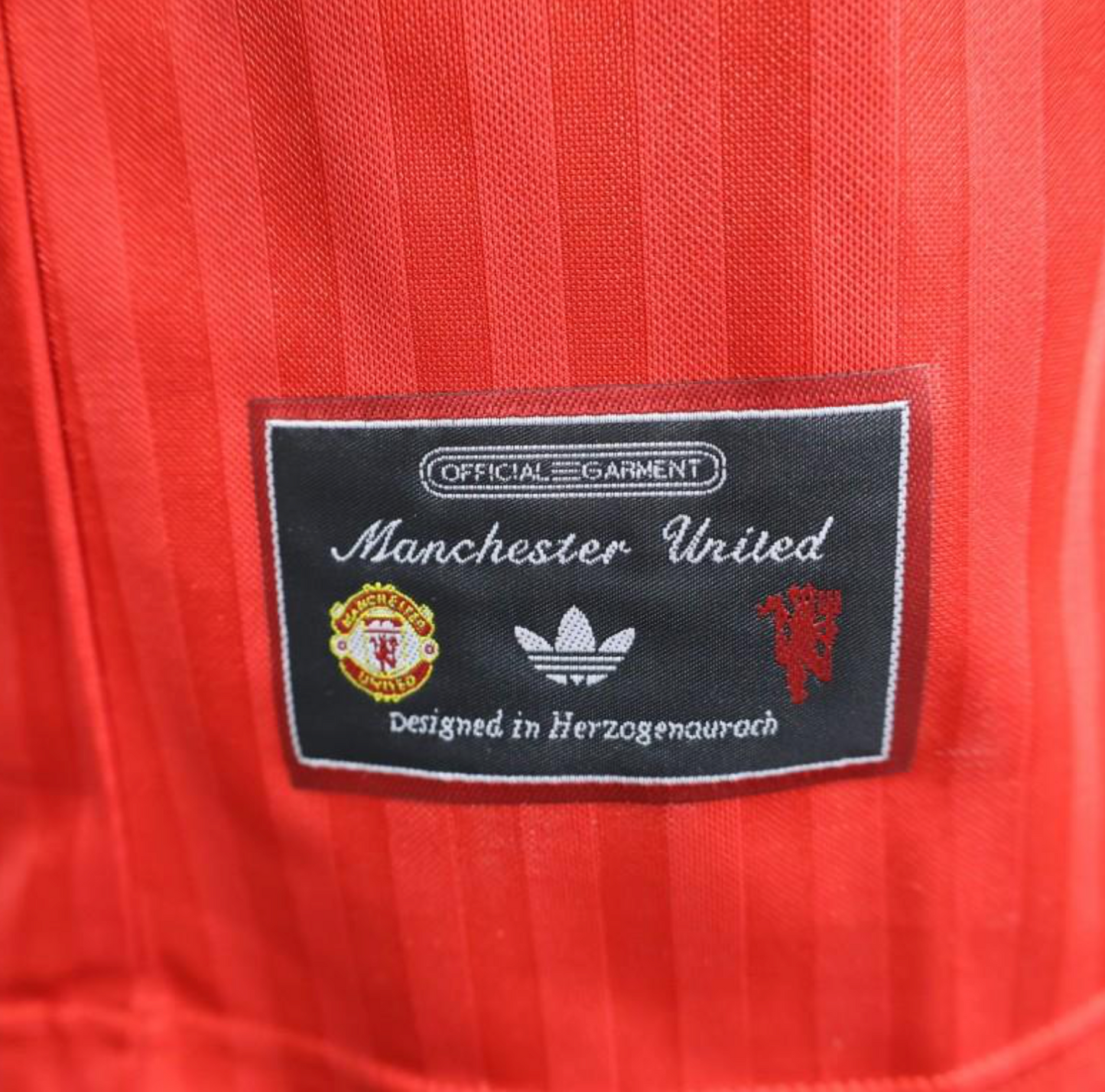 25/26 Manchester United Icon Red Jersey