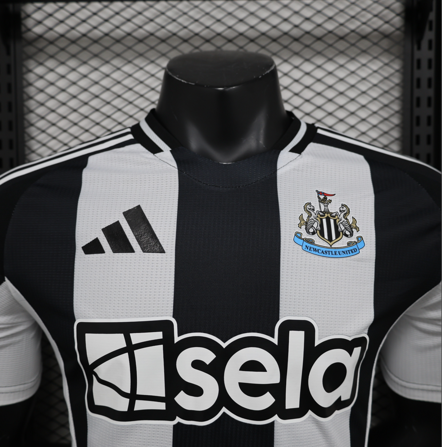 25/26 Newcastle United Home Jersey