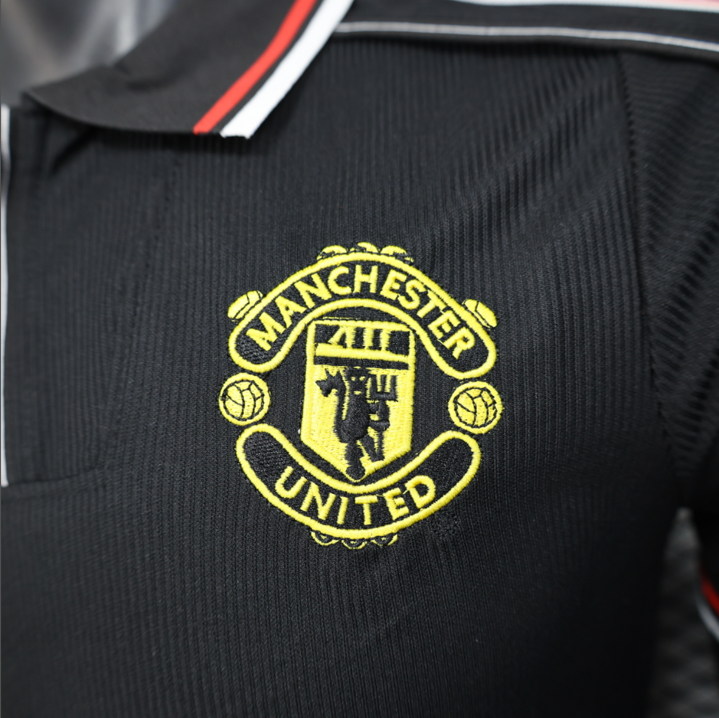 Retro 98/99 Manchester United Away Jersey