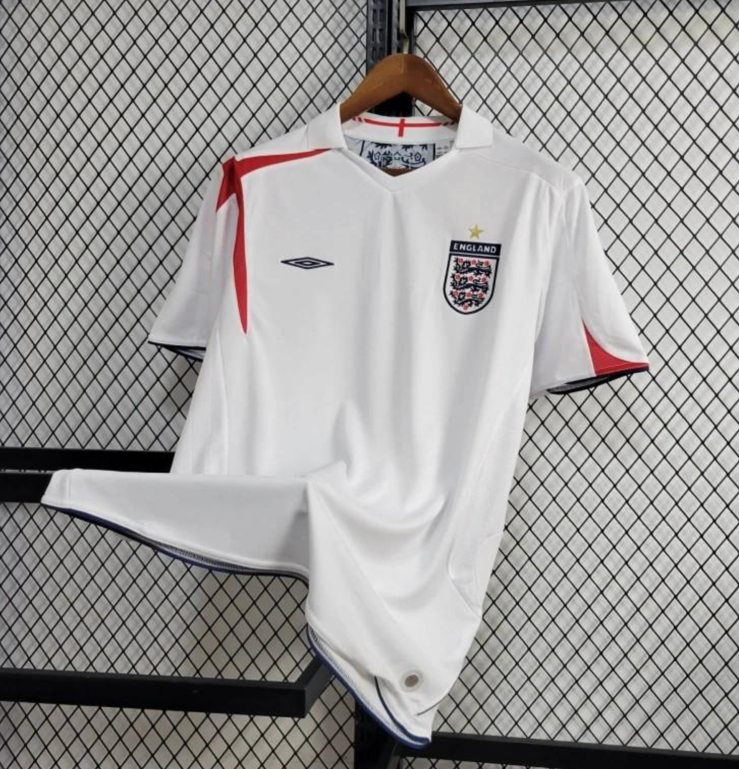 Retro 2006 England Home Jersey