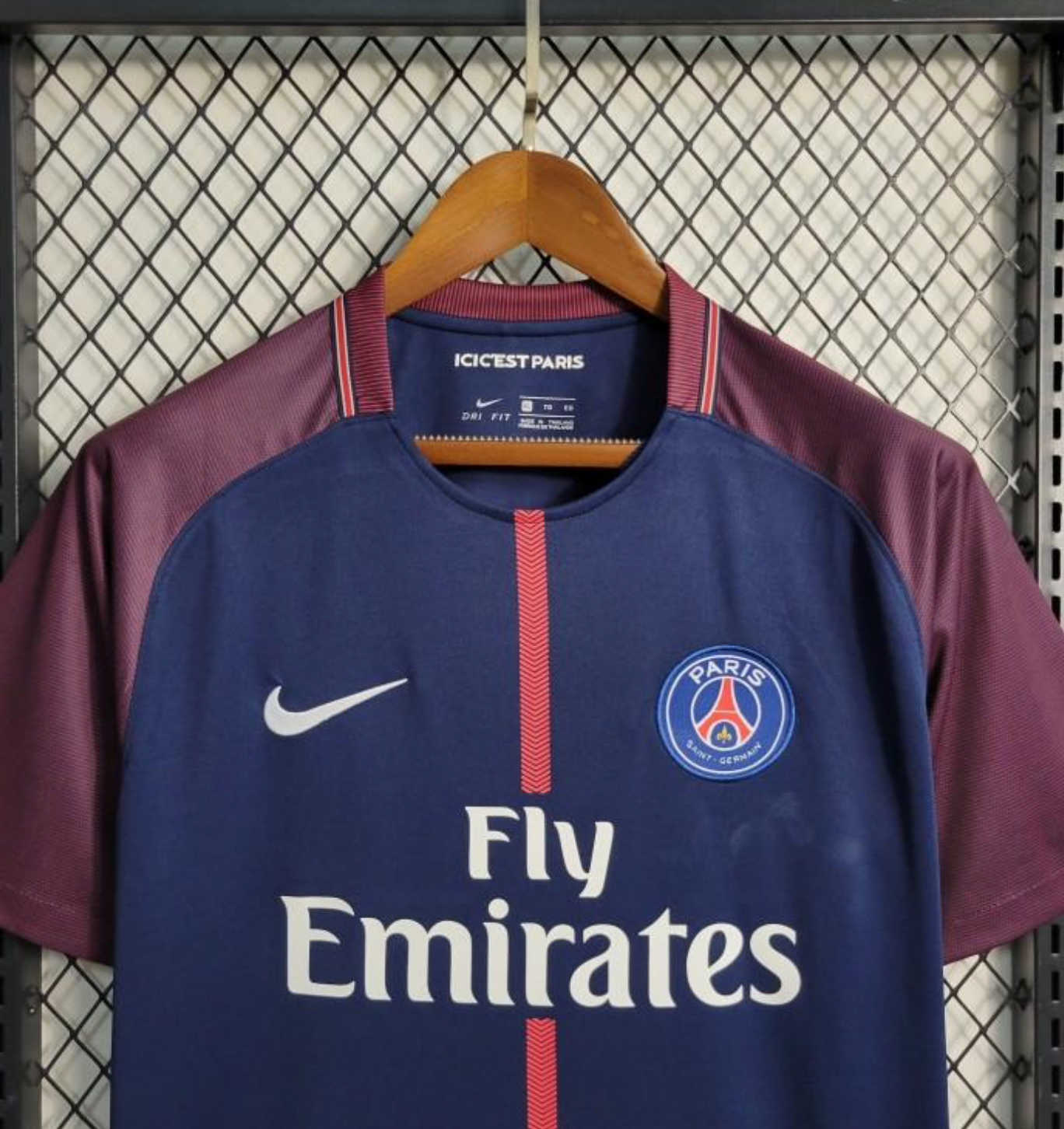 Retro 17/18 PSG Home Jersey